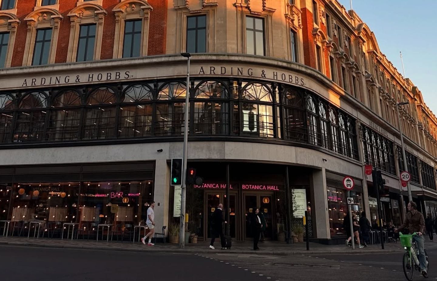 Best Bottomless Brunches in Clapham Junction SW11 Botanica Hall