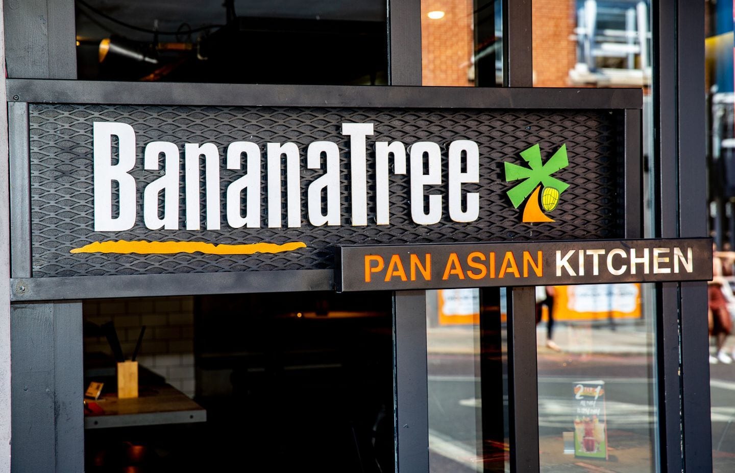 Best Bottomless Brunches in Clapham Junction SW11 Banana Tree