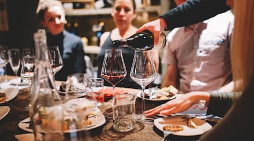 Blog Fathers Day Gift Guide Wine Tasting Image Humble Grape Battersea Rise