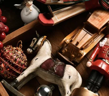 Give The Gift of Thriftmas! 12 Dec